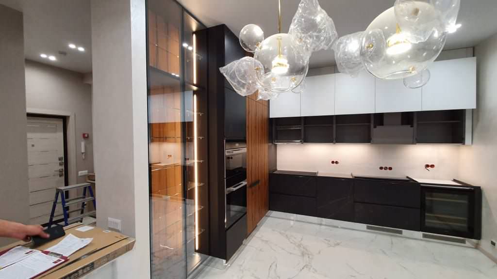 Кухня с фасадами Dekton