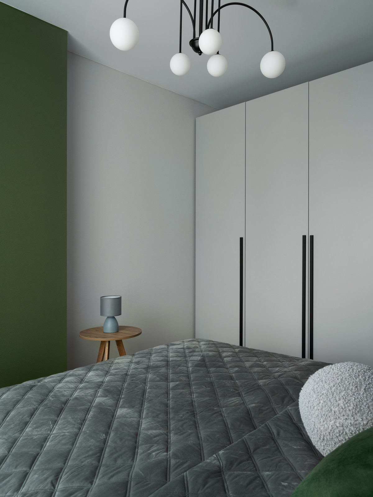 Трехкомнатная квартира для аренды на Амурской