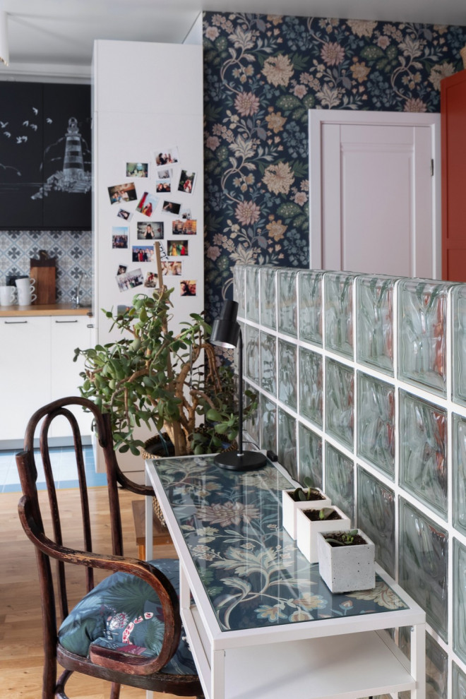 Уютная квартира для девушки. Оранжевый и синий