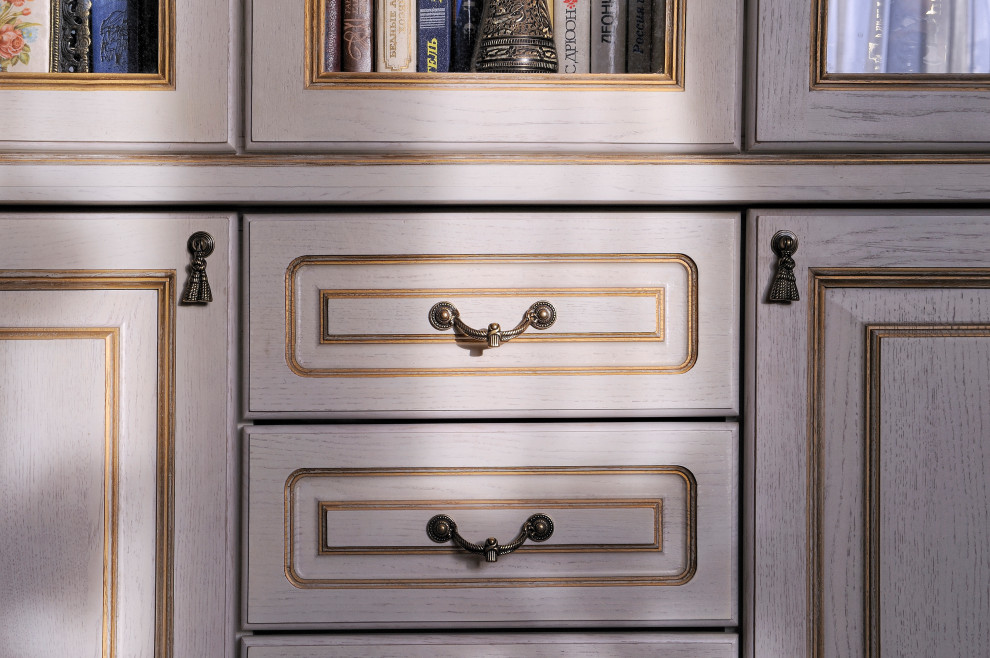 Кабинет белый с патиной