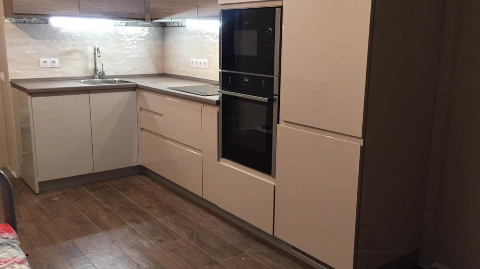 Обложка проекта: Асиметрия привлекает