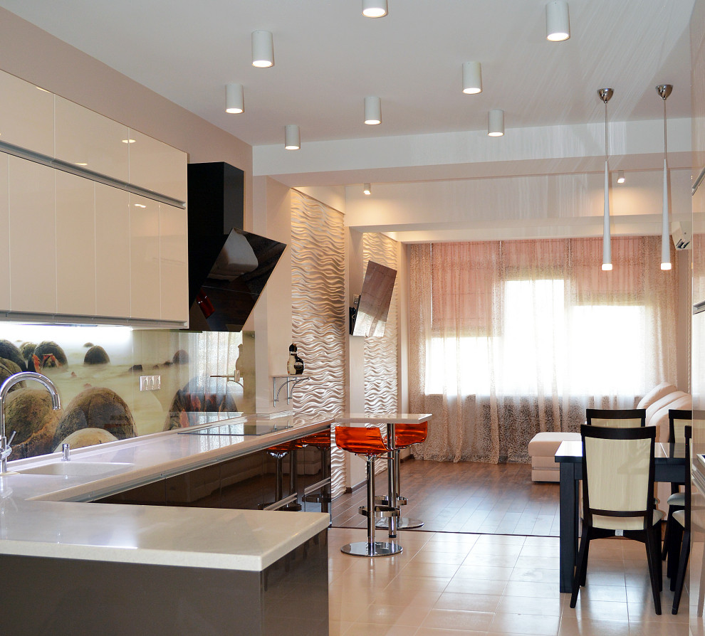 Две квартиры, объединённые в одну