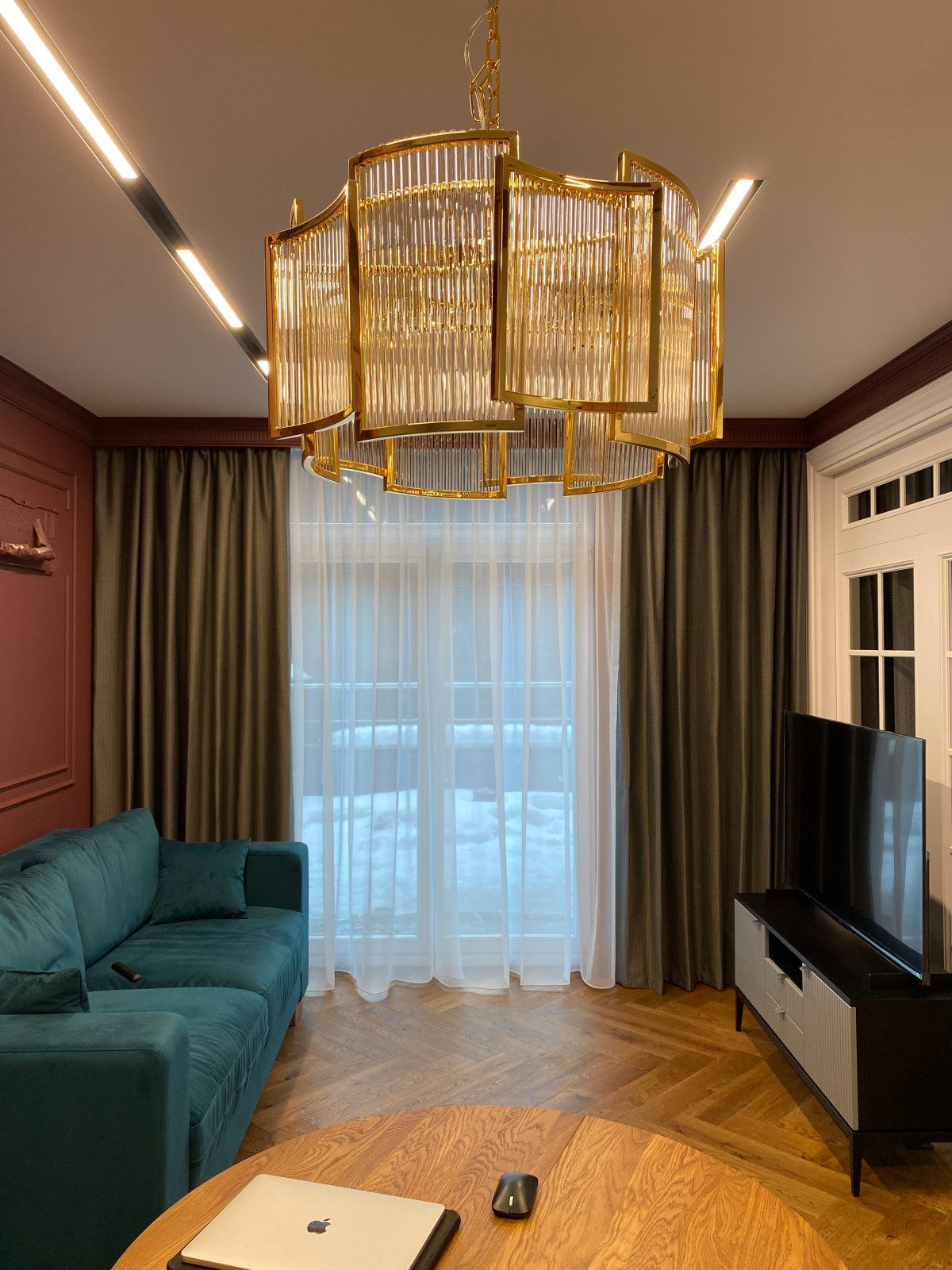 Жизнерадостные краски в современном интерьере