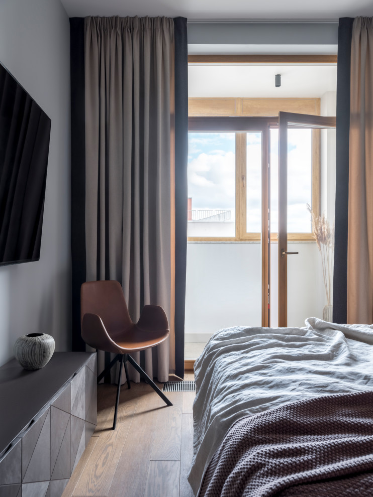 Вдали от глаз/ Out of sight