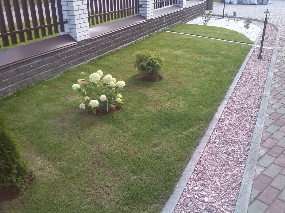 Участок до и после.