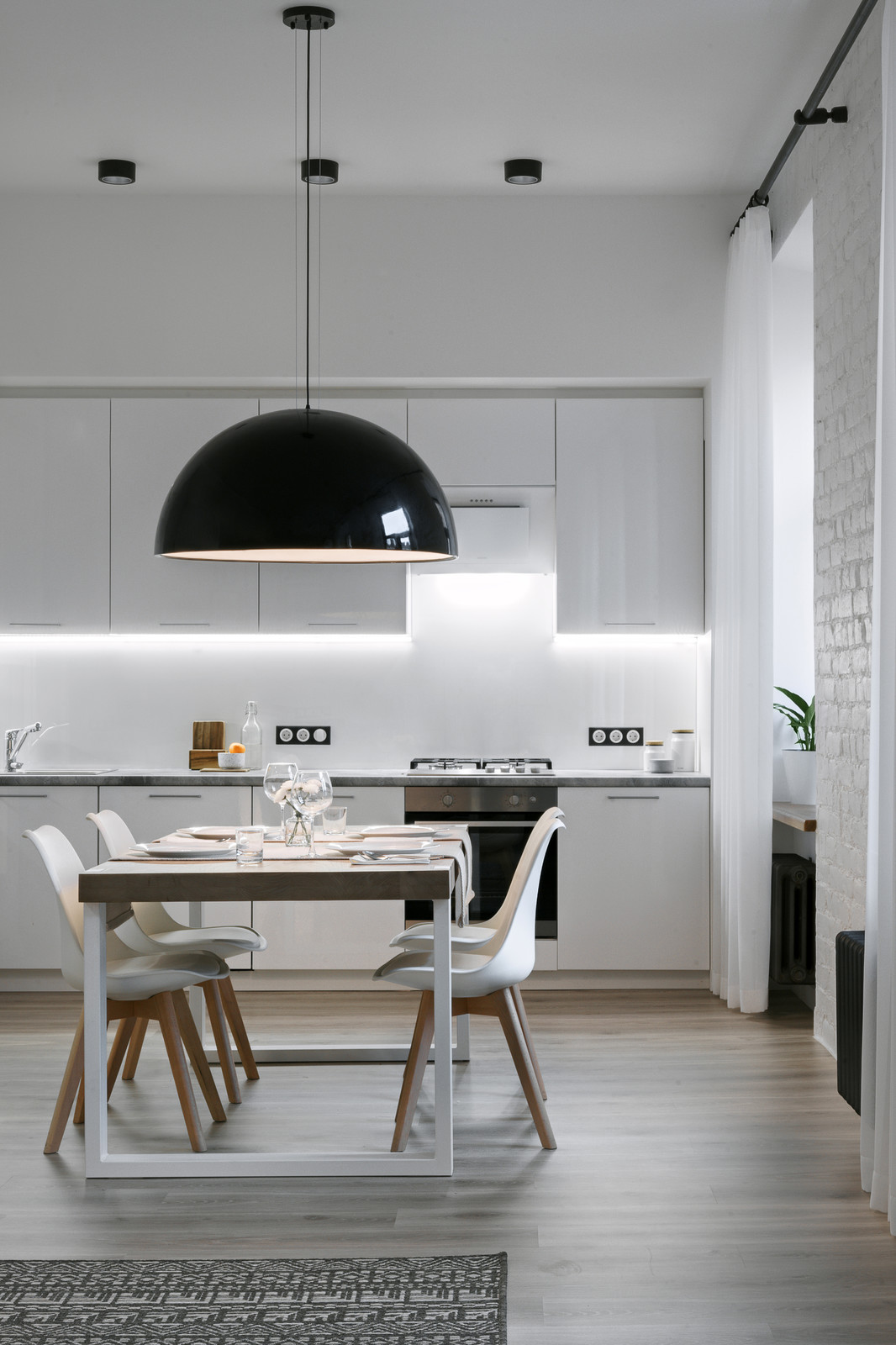 Houzz тур: Квартира, которую дизайнер красил сам