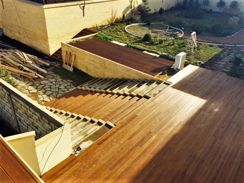 Обложка проекта: РАБОТЫ ПО МОНТАЖУ ПЛАНКЕНА И ТЕРРСАНОЙ ДОСКИ ИЗ ЛИСТВЕННИЦЫ В ДАГЕСТАНЕ.