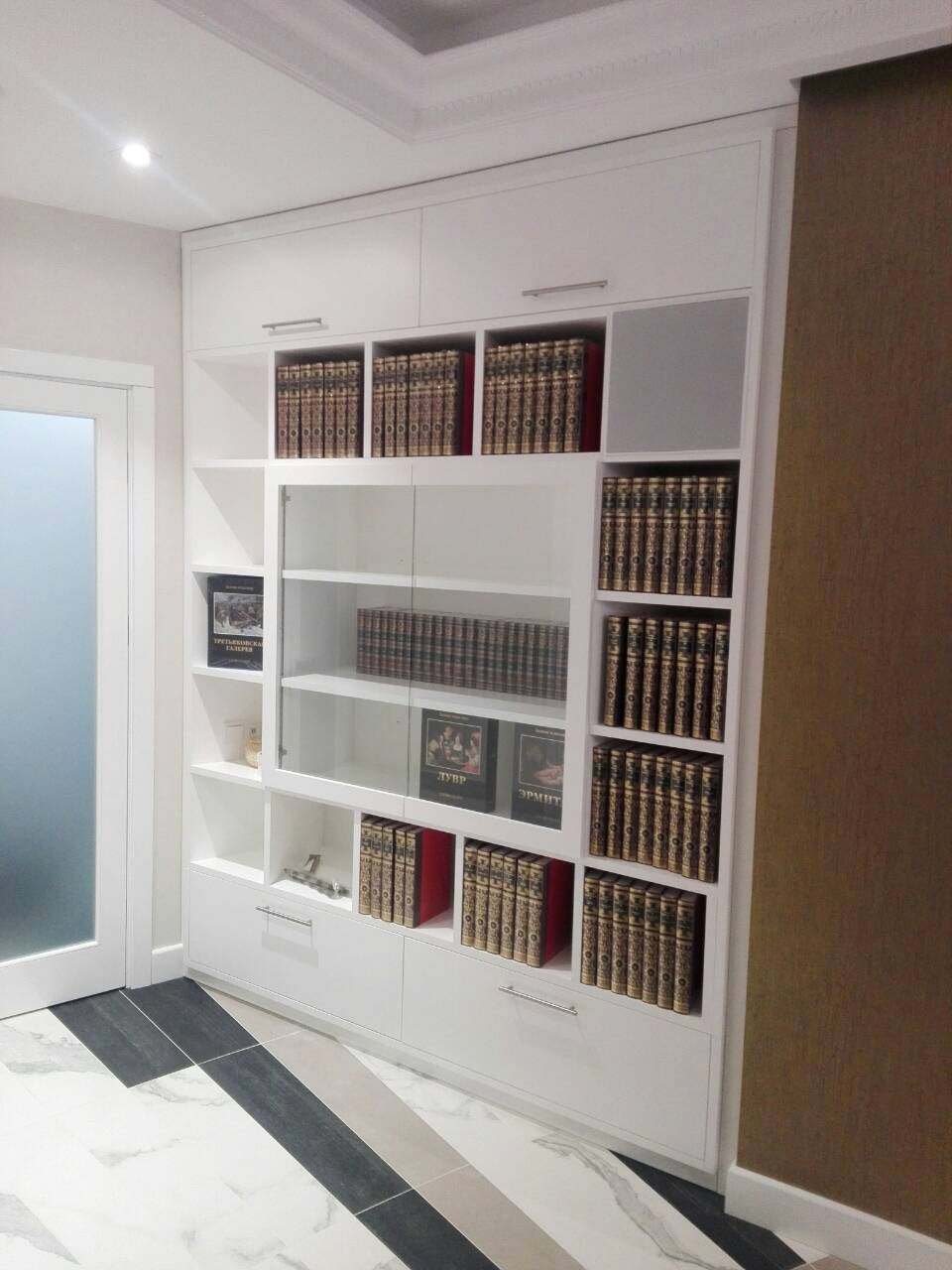 Мебель по индивидуальному проекту (архитекторы И. Березовская и А. Овчинников)