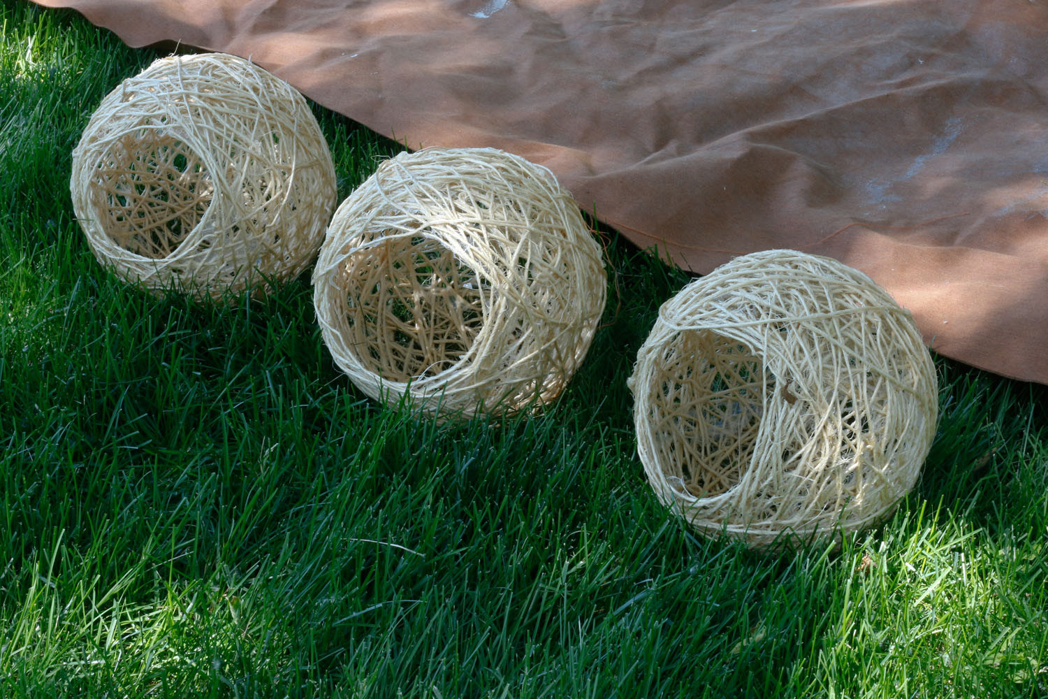 DIY: Как сделать садовый светильник на солнечных батареях своими руками