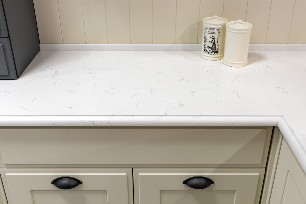 Кухня,кварцевый агломерат SMARTQUARTZ 12