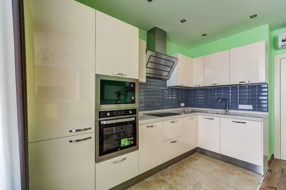 2к квартира, пр. Орджоникидзе, Спб.