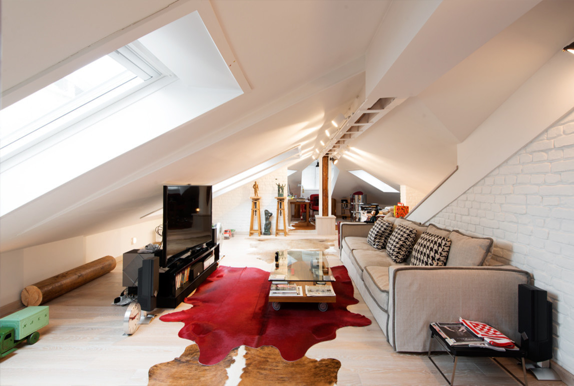 КРЕМЛЕВСКИЕ ЗВЕЗДЫ