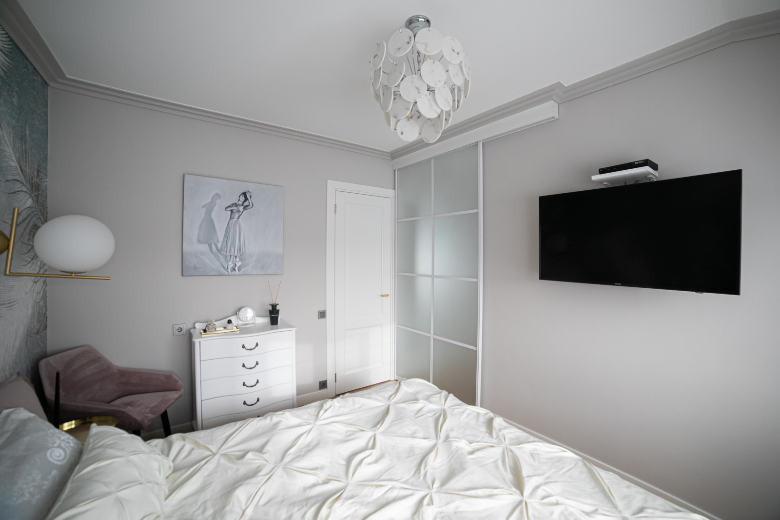 До и после: Таунхаус с гардеробной на месте кабинета