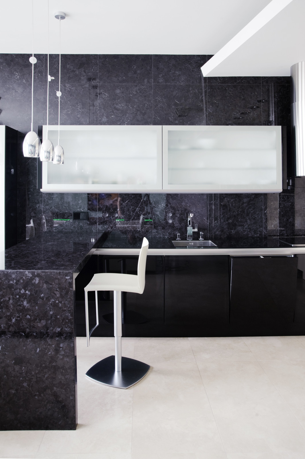 Белые апартаменты