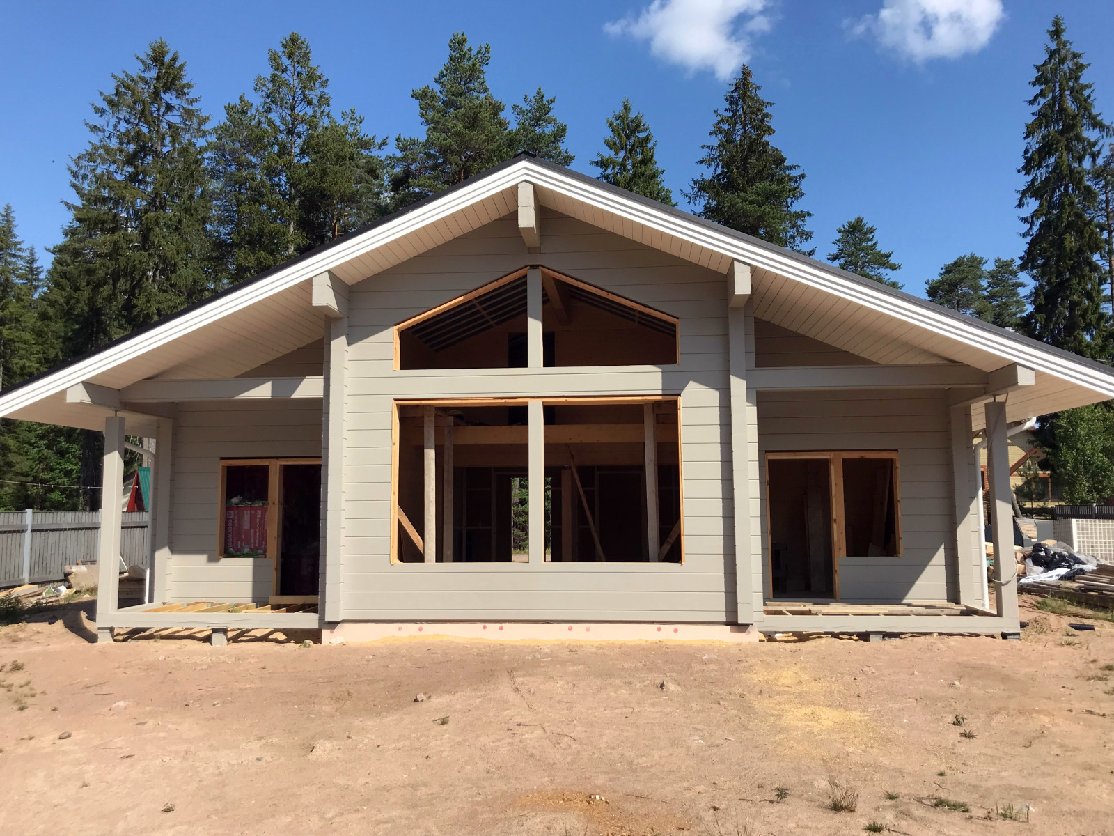 Строительство усадьбы из клееного бруса в Рощино