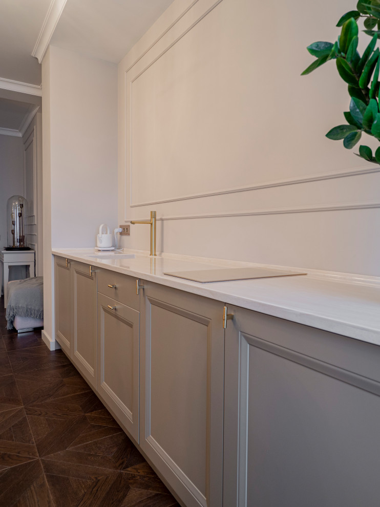 Меблировка квартиры: необычная кухня и гардеробная