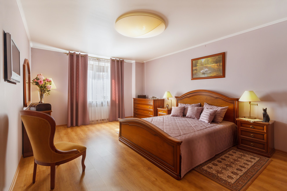 Трёхкомнатная квартира с кухней-гостиной в классическом стиле