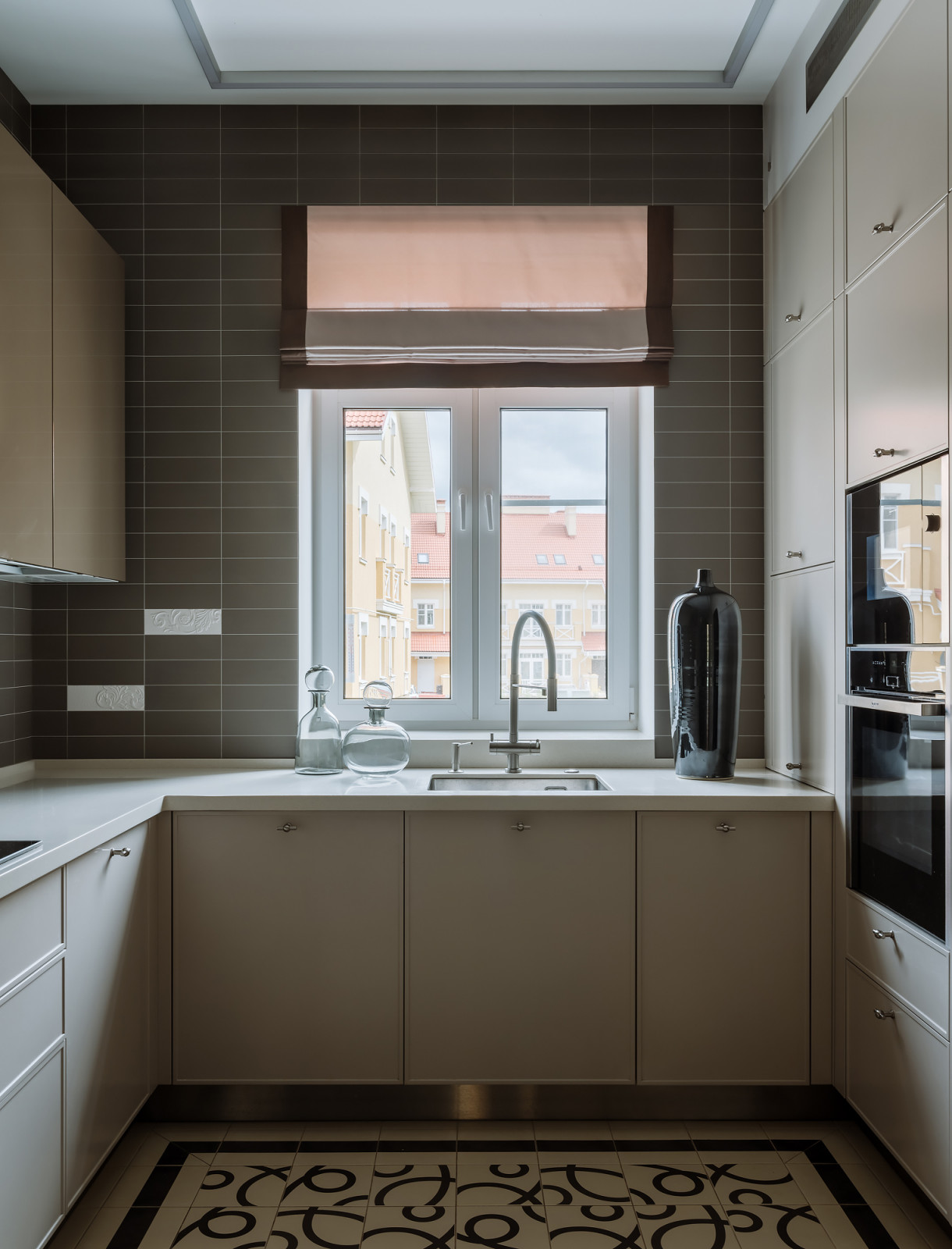 Houzz тур: Таунхаус с детскими-капсулами и фамильным шкафом