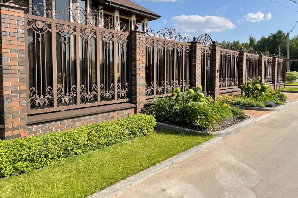 Сад, построенный в к.п. Земляничная поляна