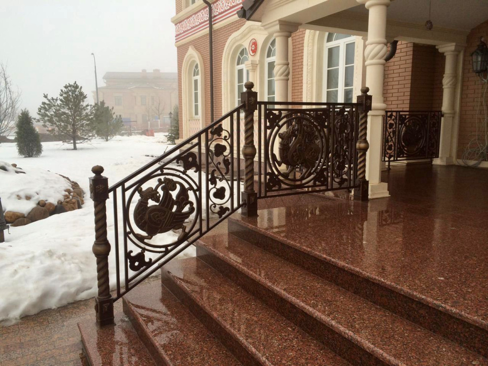 Балконы и перила