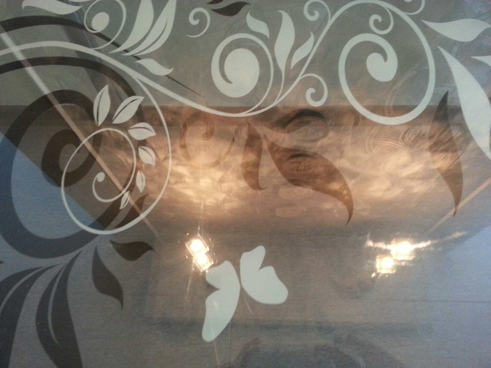 Обложка проекта: Стол из закаленного стекла с фотопечатью