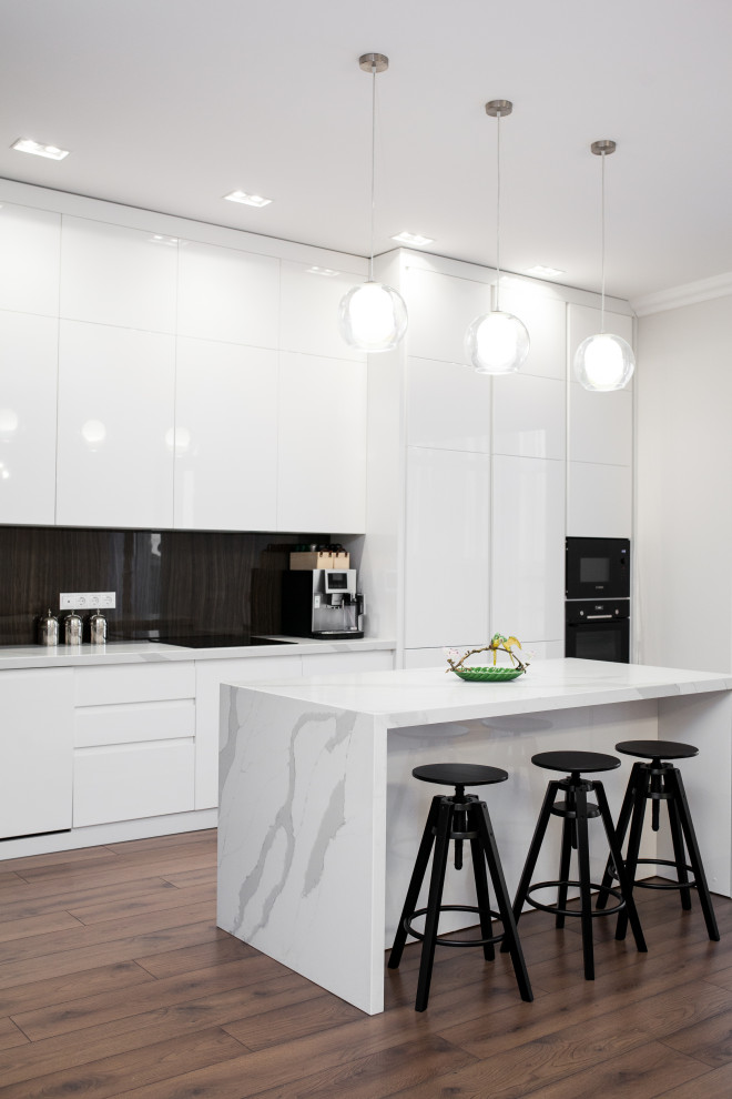 Светлая кухня в современном стиле