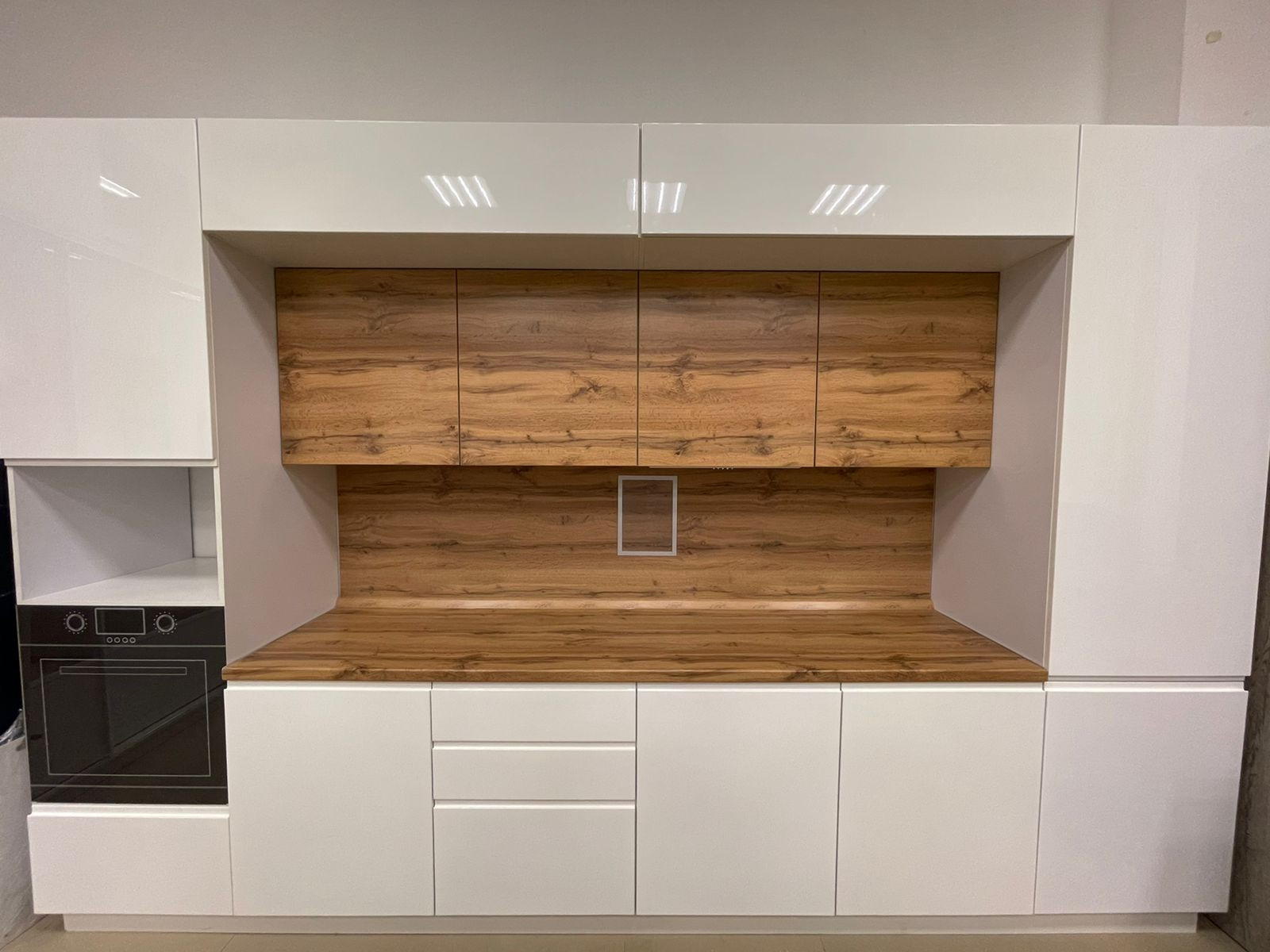 Кухня и мебель на заказ