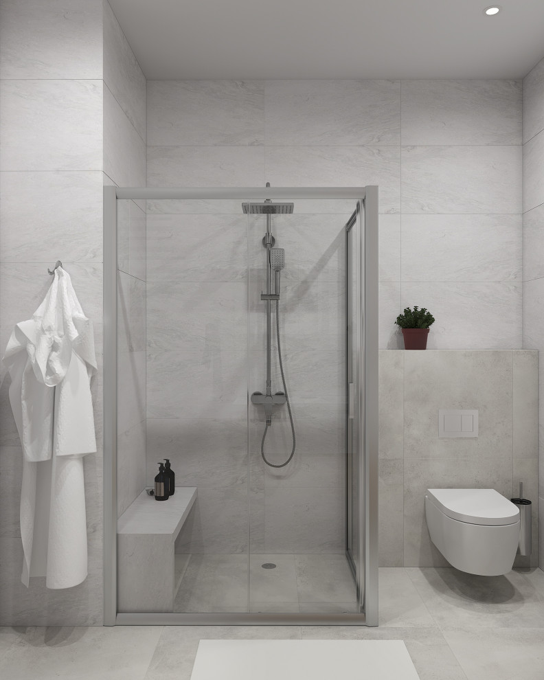 Дом с сеткой между первым этажом и вторым светом в Якутске.