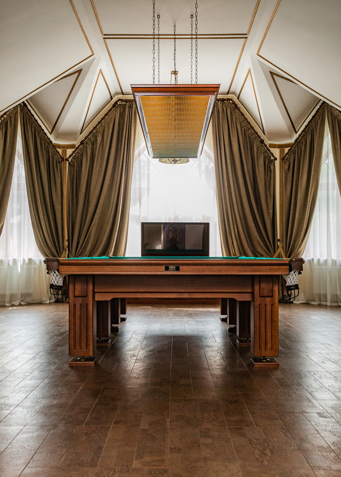 Обложка проекта: Шторы для усадьбы на «Николиной Горе», созданной Назарием Камионским