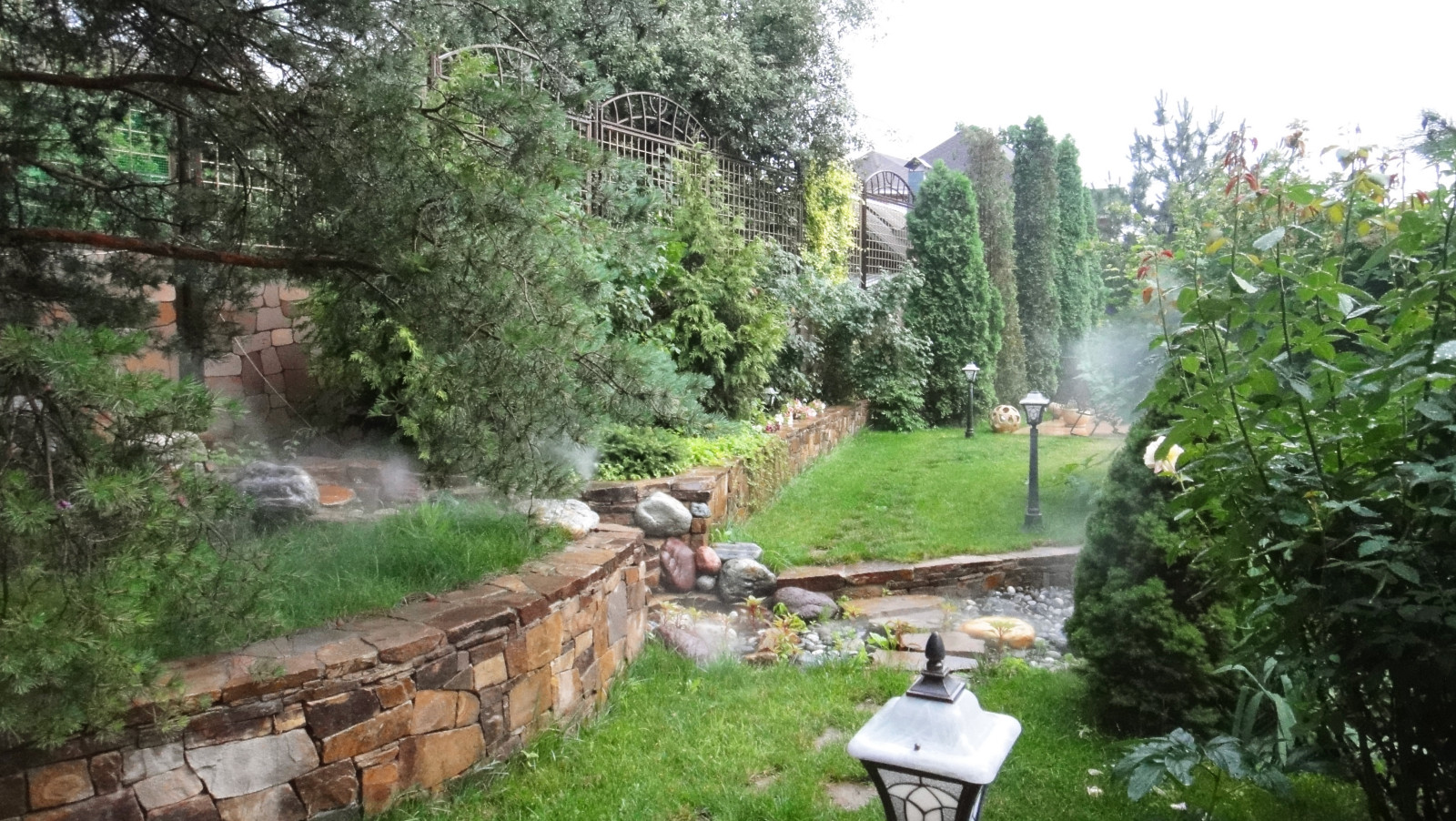 Обложка проекта: Ландшафт с бассейном