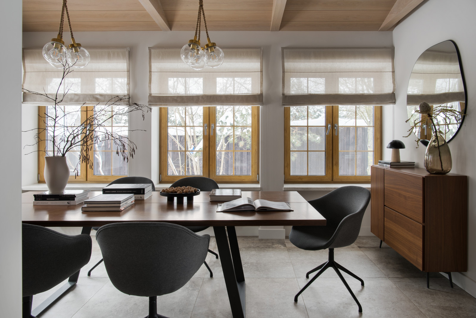 Houzz тур: Современная дача в монохромной гамме