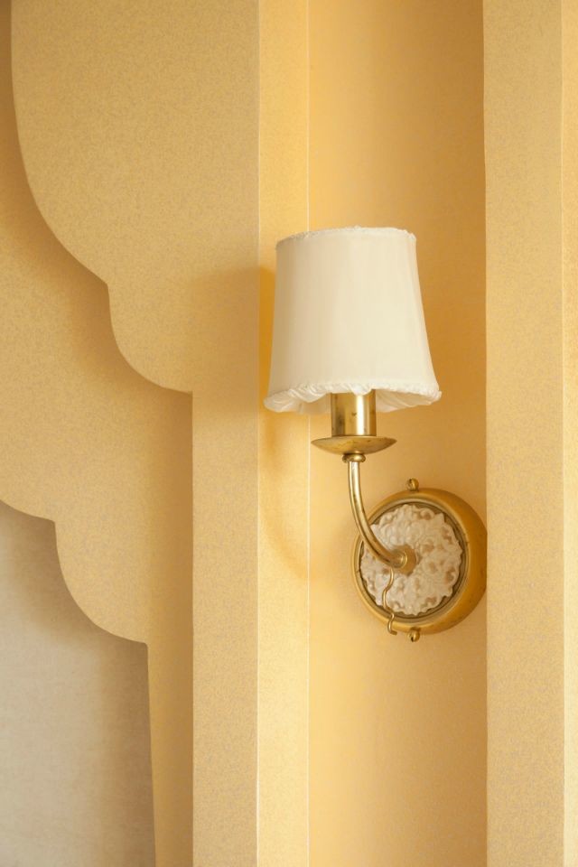 ЛОМОНОСОВСКИЙ