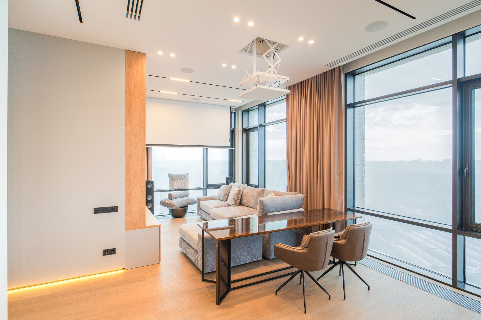 Умная квартира для компании MOIO