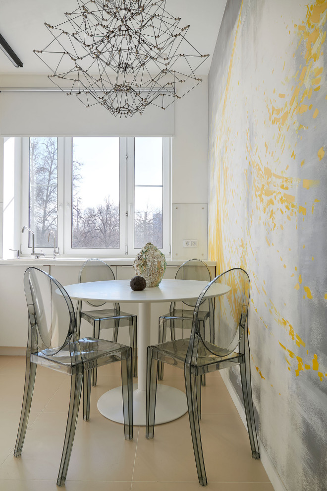 Роспись стены в жилом пространстве. Участие в Телепередаче "Большая переделка"