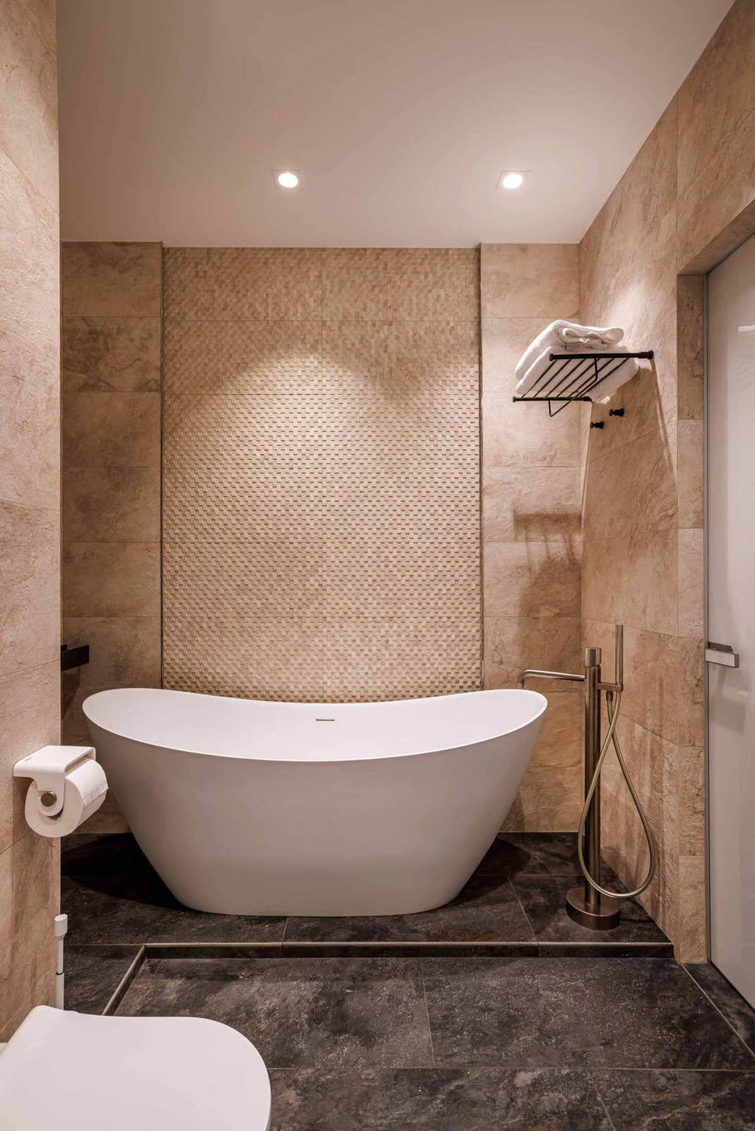 Дизайн и ремонт квартиры в ЖК «Хедлайнер» — Классическая геометрия