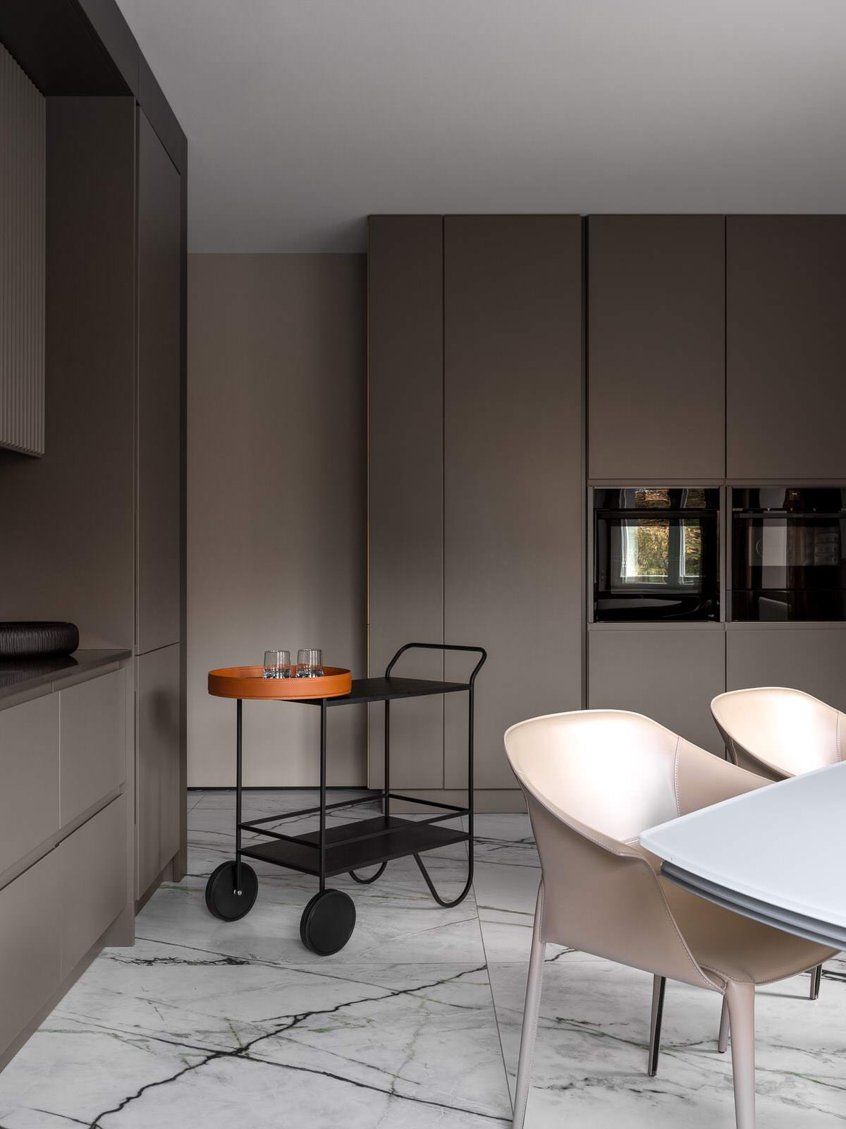 Дизайн квартиры в современном стиле.