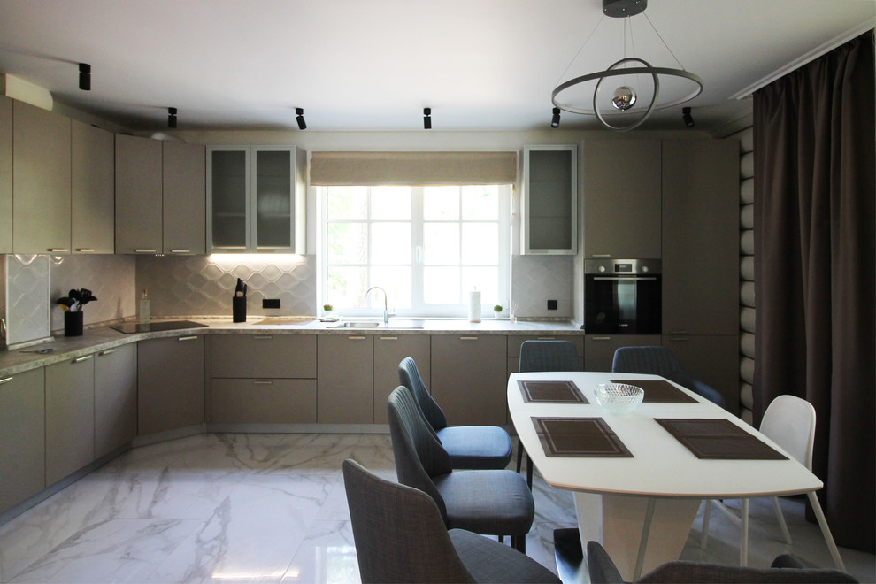 Срубовой коттедж 38 в п.Рощино, Ленинградская обл. Царство-Королевство