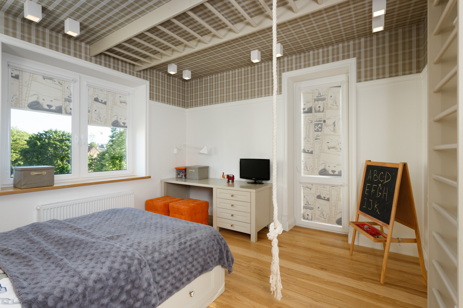 Квартира с яркими акцентами .160 м/кв