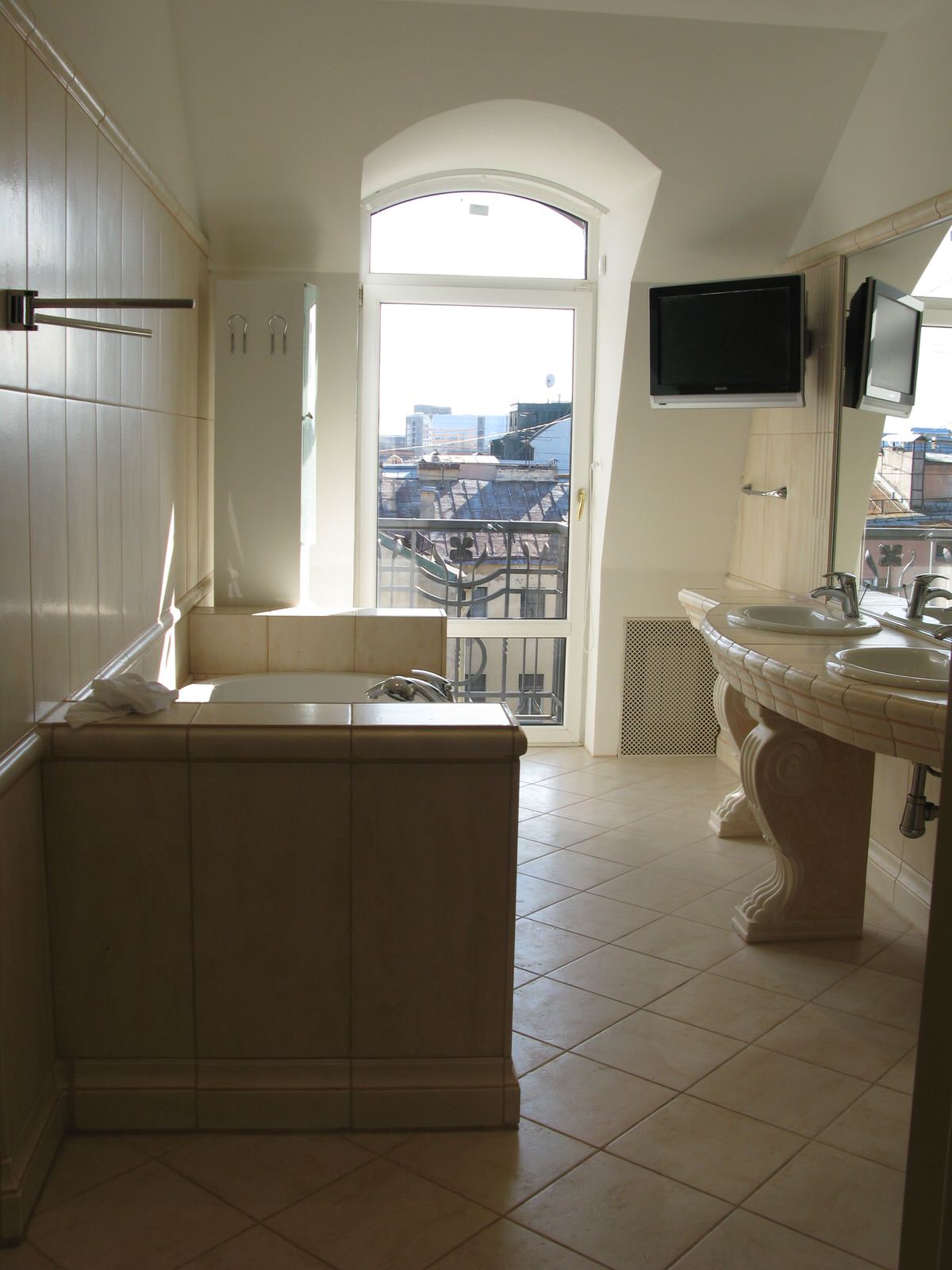 Перепланировка мансардного этажа жилого дома