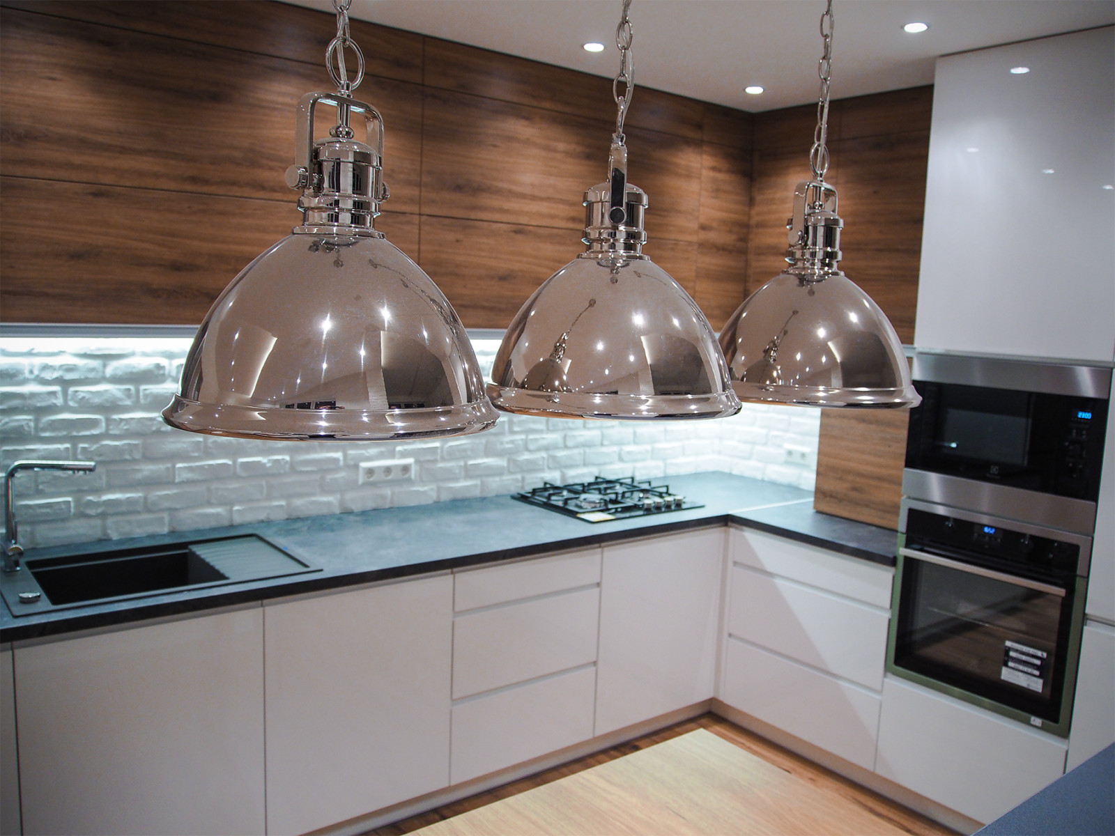 Простые решения. Скандинавский стиль, эконом-сегмент.