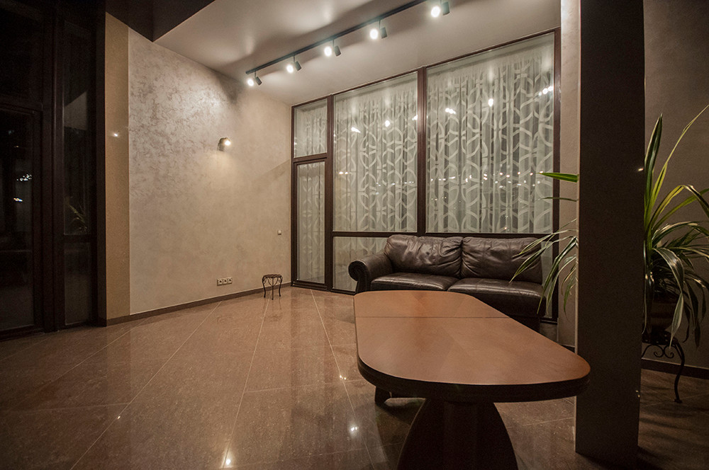 Частная квартира- отделка "Итальянская декоративная краска с эффектом песчаника"