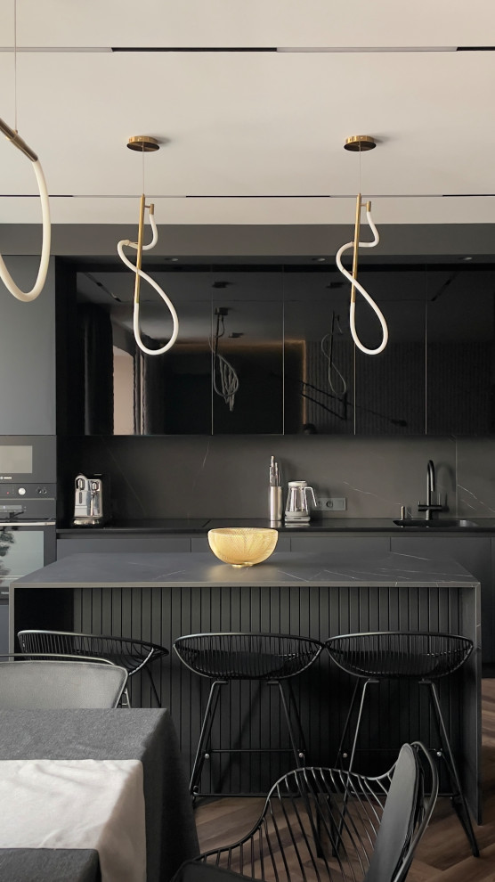 G L O R Y - Реализация