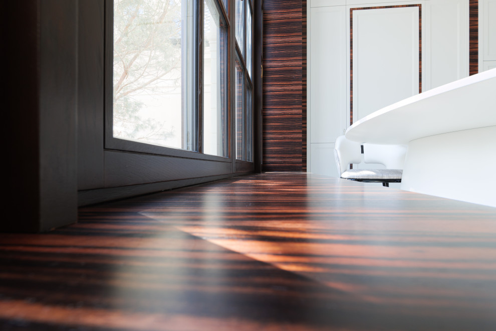 Шпонированные подоконники