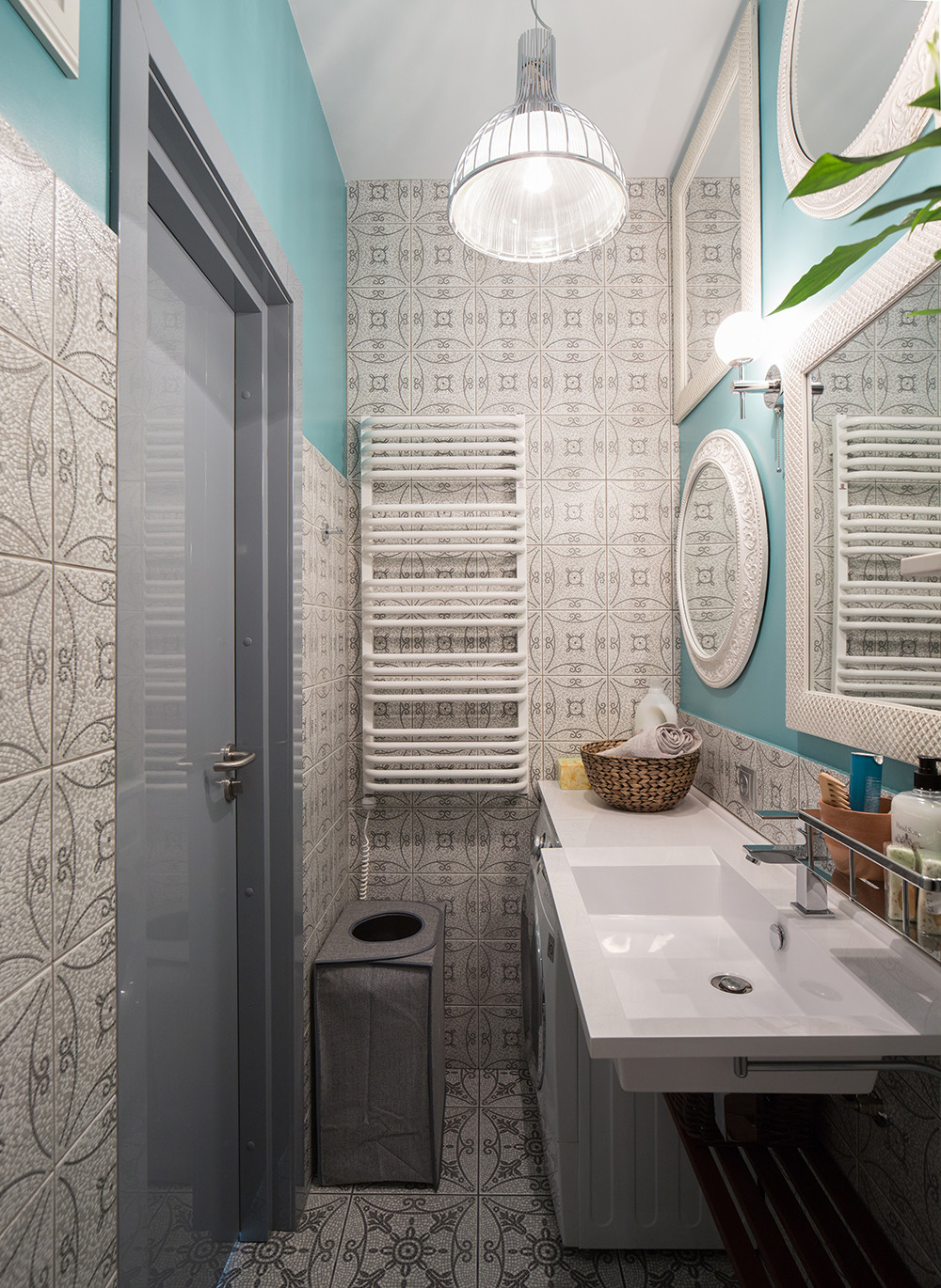 Квартира 30 квадратных метров на петроградской стороне.