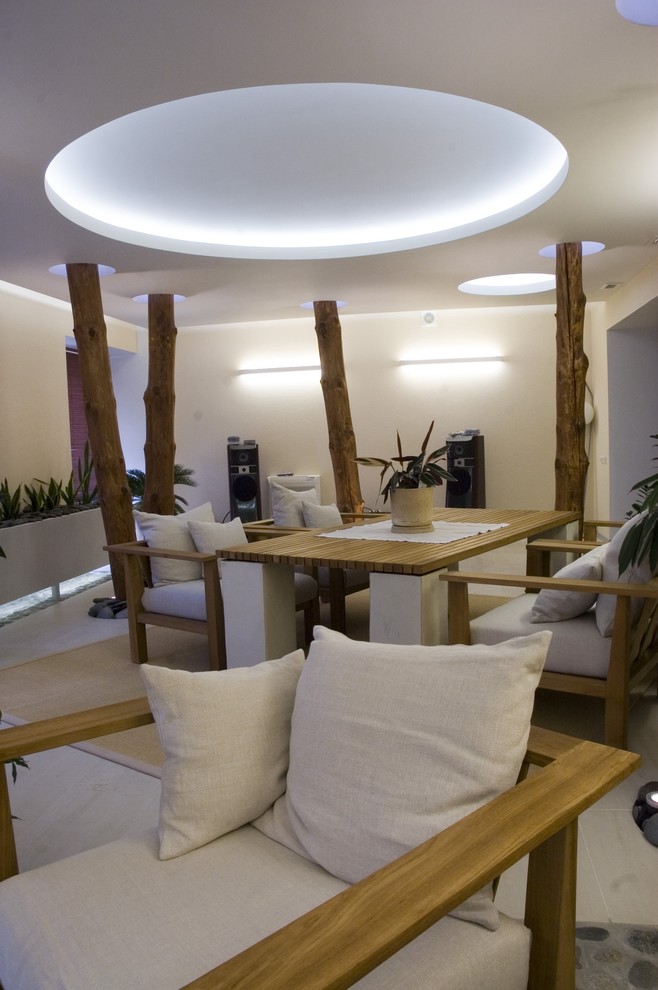 "Девять лун". Двухуровневая квартира.