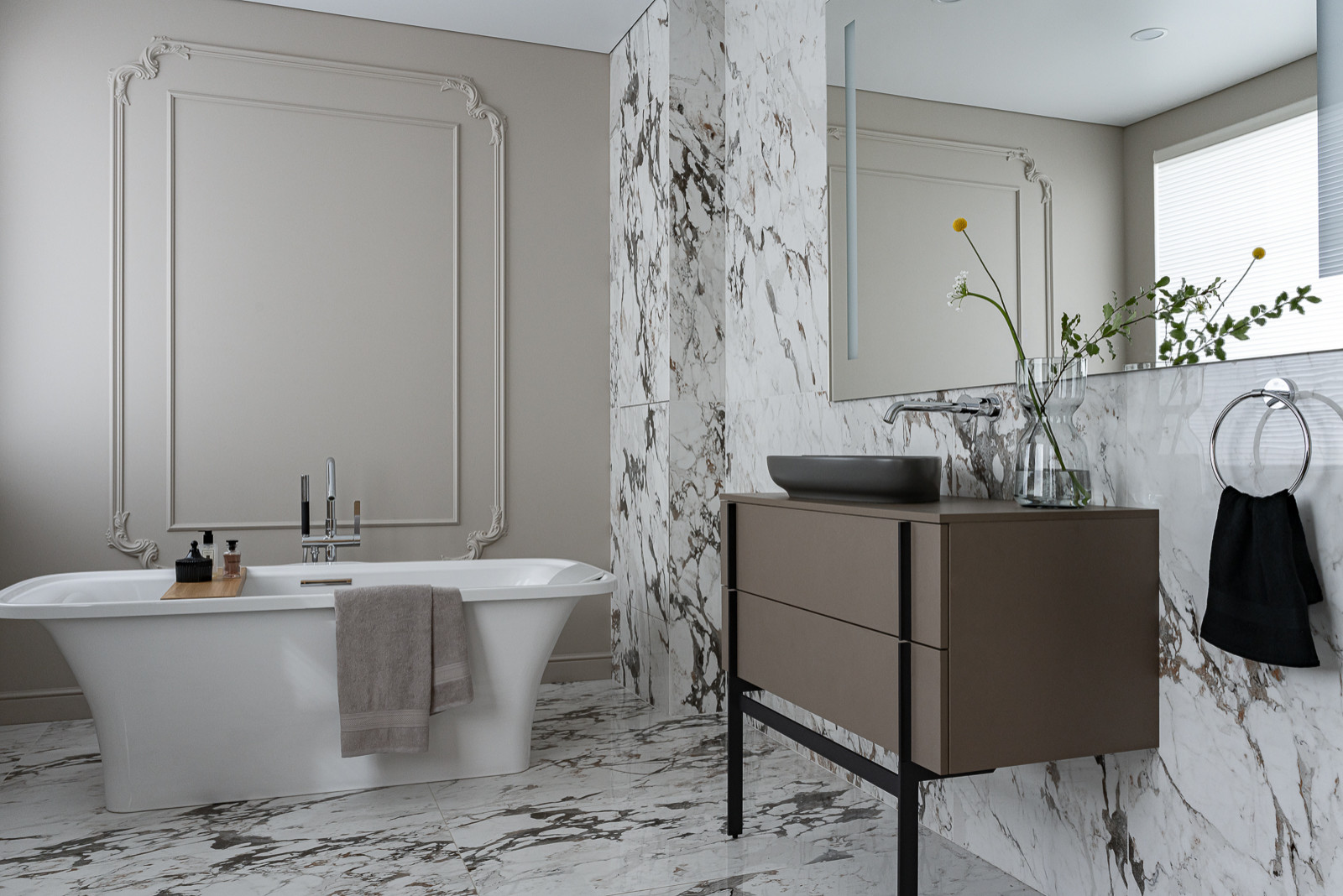 Просторная квартира с ноткой Парижского шика