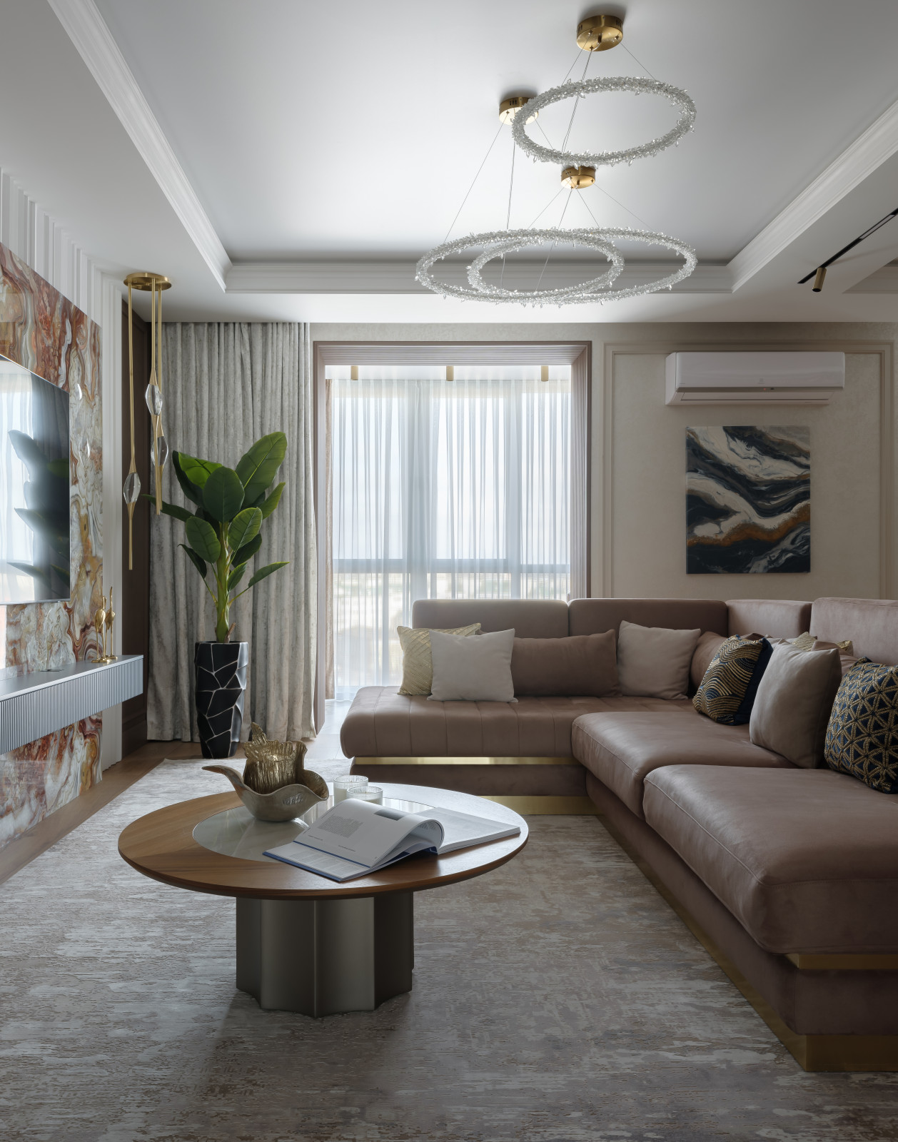 Реализация современной четырехкомнатной квартиры площадью 170 м²