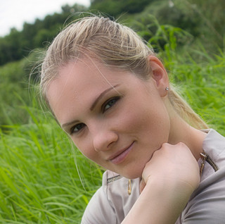 Надежда Грозова