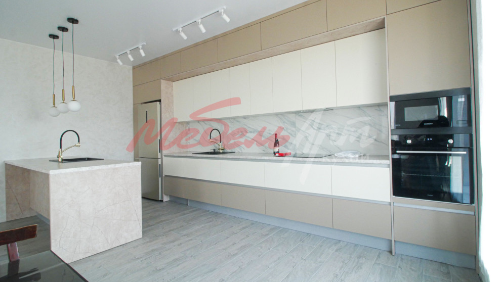 Кухонный гарнитур в современном стиле 6