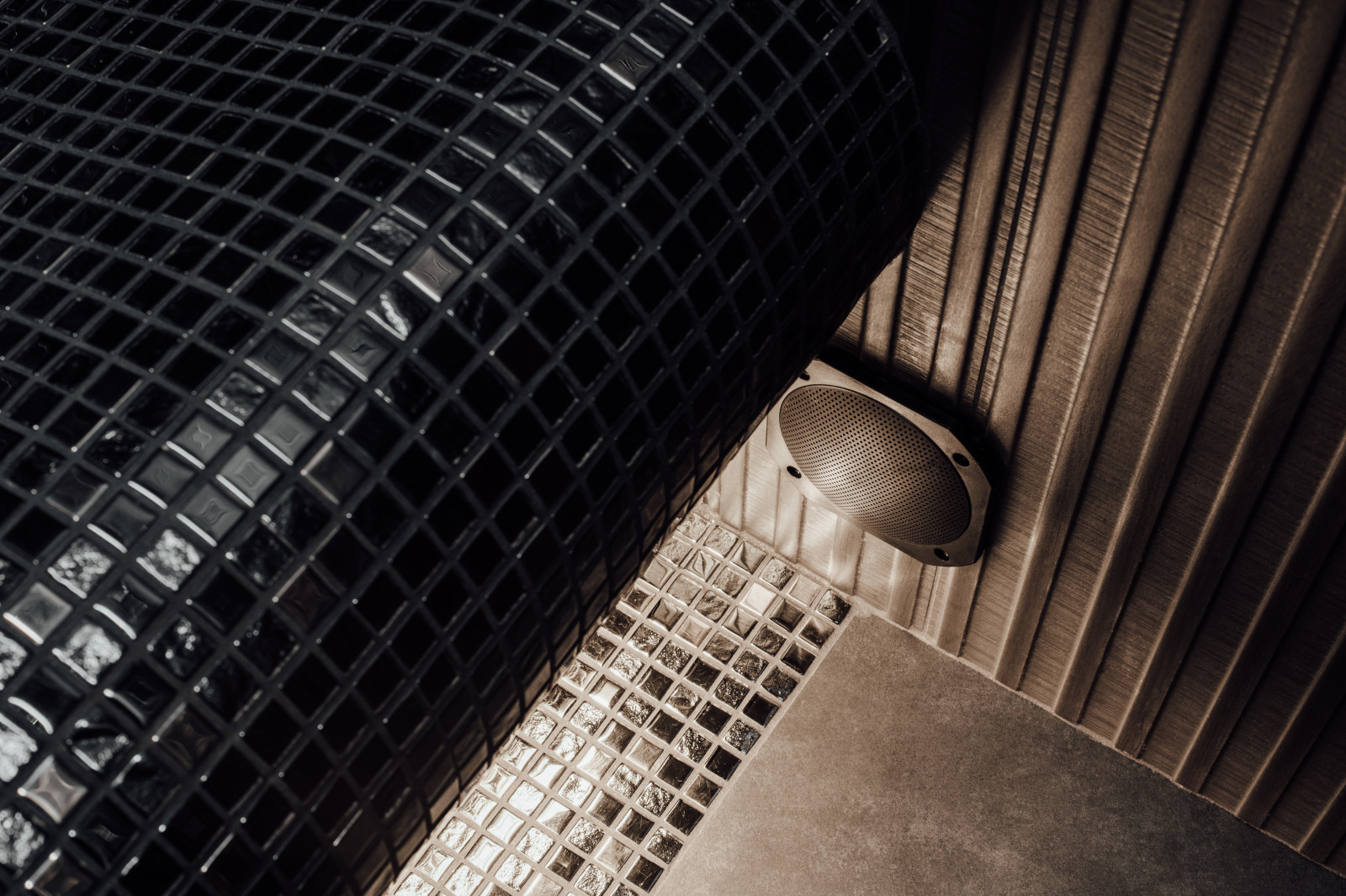 Аудиосистема в хамаме.